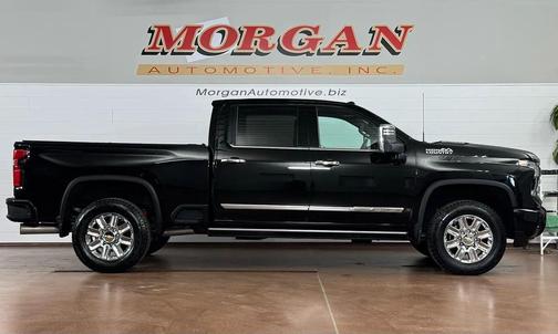 Black 2024 Chevrolet Silverado 2500 High Country