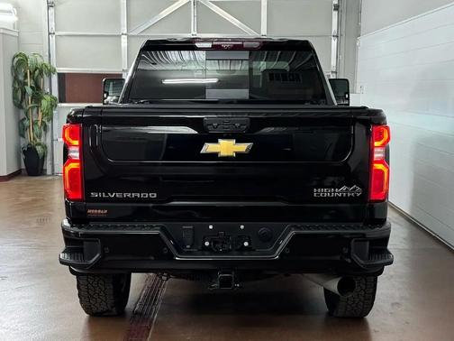 2024 Chevrolet Silverado 2500 High Country