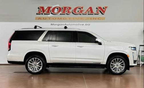 2022 Cadillac Escalade ESV Premium Luxury