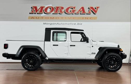 2021 Jeep Gladiator Sport