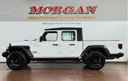Bright White Clearcoat 2021 Jeep Gladiator Sport