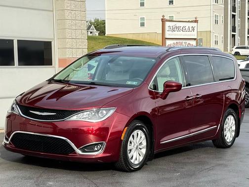 2018 Chrysler Pacifica Touring-L Plus