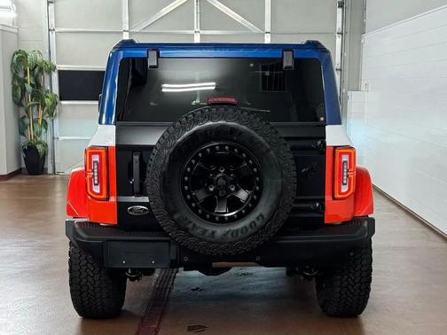 Oxford White 2025 Ford Bronco Stroppe Edition