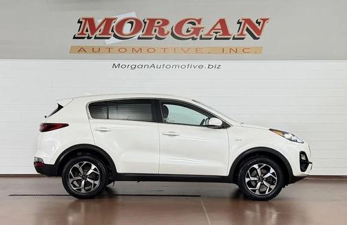 Snow White Pearl 2021 Kia Sportage LX