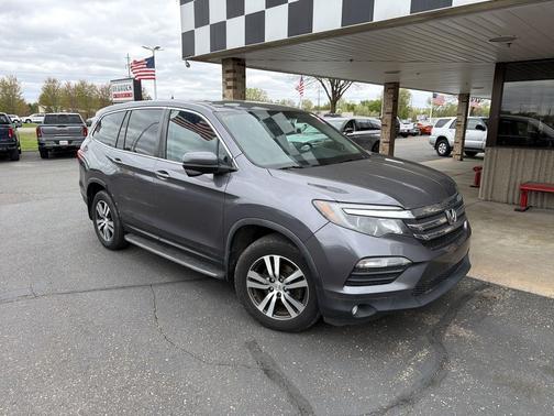 Modern Steel Metallic 2017 Honda Pilot EX-L