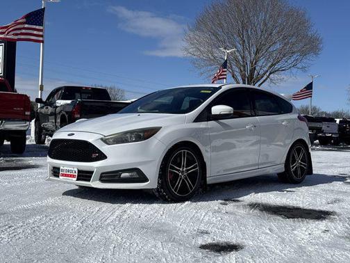 2017 Ford Focus ST 