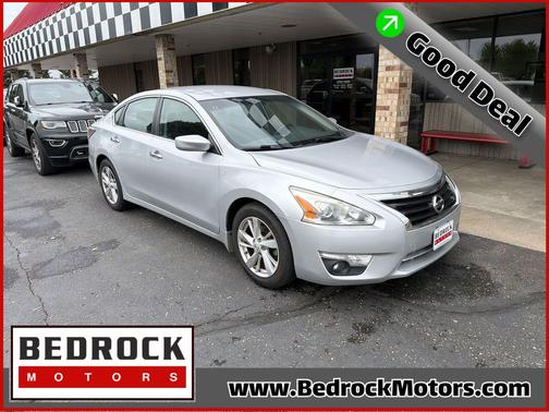 Brilliant Silver 2015 Nissan Altima 2.5 SV