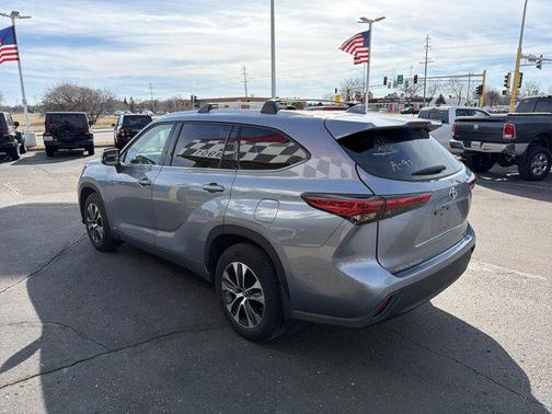 2021 Toyota Highlander Hybrid XLE