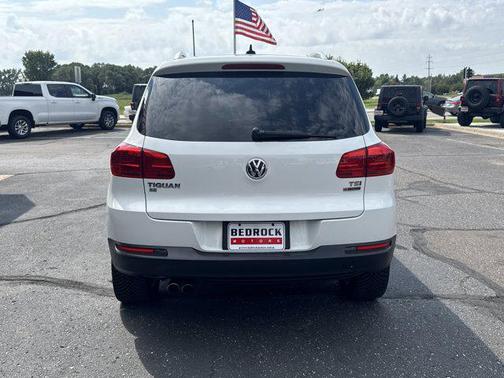 2016 Volkswagen Tiguan SE