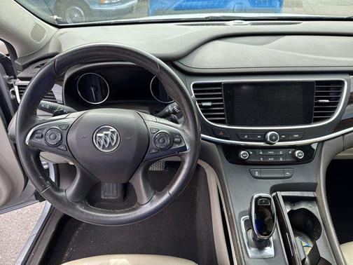 2017 Buick LaCrosse Essence