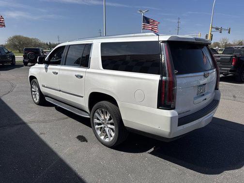 2020 Cadillac Escalade ESV Luxury