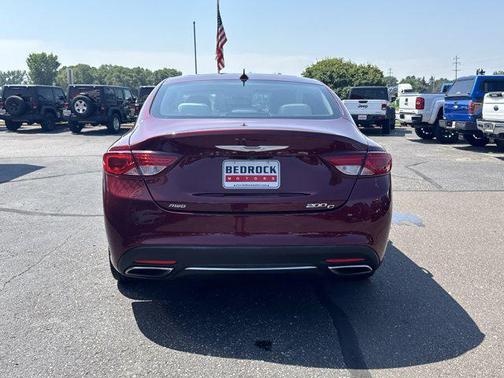 2015 Chrysler 200 C