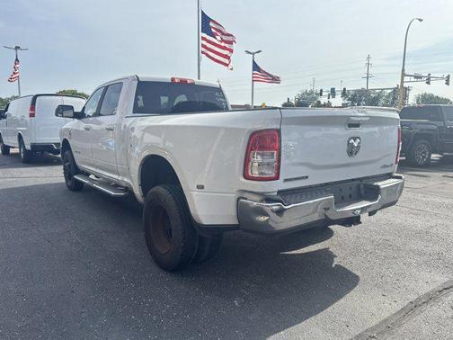 2022 RAM 3500 Big Horn Crew Cab 4x4 8' Box