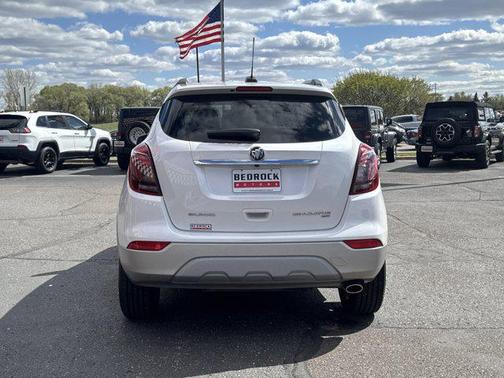 White Frost Tricoat 2017 Buick Encore Essence