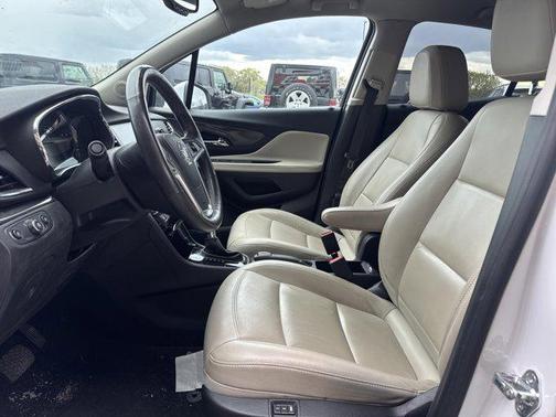 White Frost Tricoat 2017 Buick Encore Essence