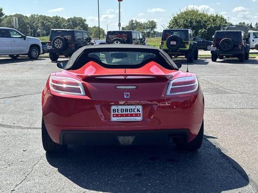 2007 Saturn Sky Red Line