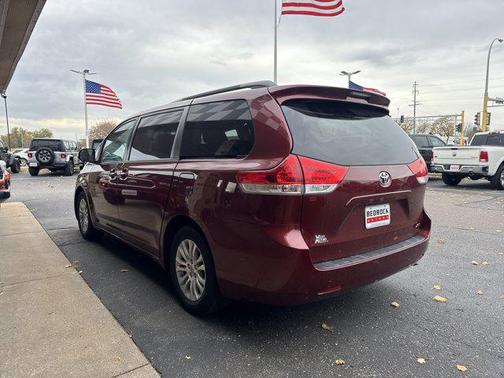 2014 Toyota Sienna XLE