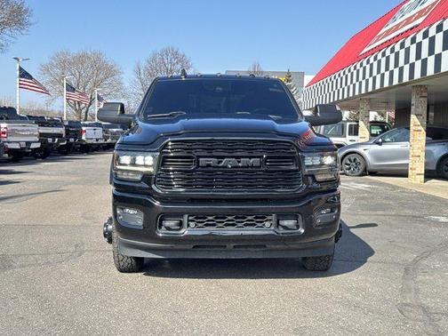 2020 RAM 3500 Limited Crew Cab 4x4 8' Box