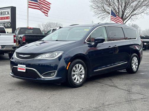 2018 Chrysler Pacifica Touring-L
