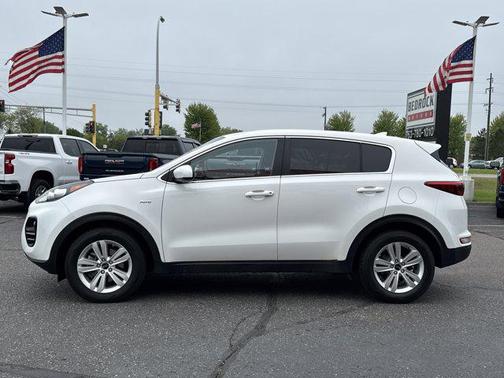 Clear White 2019 Kia Sportage LX
