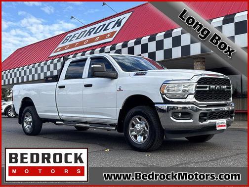 2023 RAM 2500 Tradesman Crew Cab 4x4 8' Box