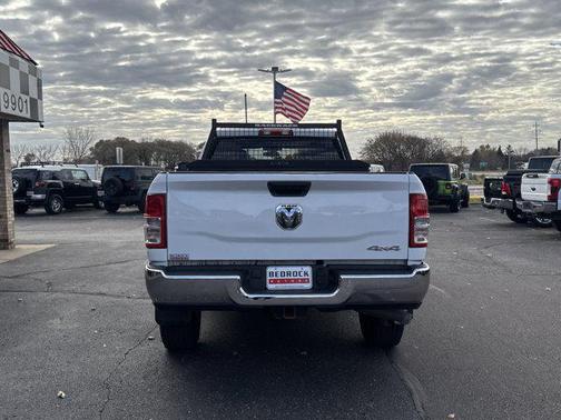 2023 RAM 2500 Tradesman Crew Cab 4x4 8' Box