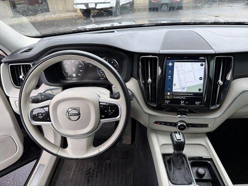 Maple Brown Metallic 2018 Volvo XC60 T6 Inscription