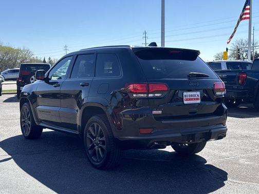 Diamond Black Crystal Pearlcoat 2018 Jeep Grand Cherokee High Altitude