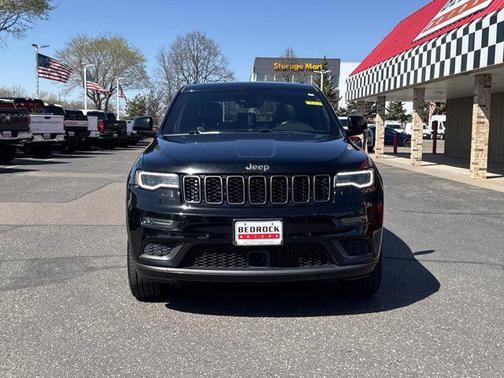 Diamond Black Crystal Pearlcoat 2018 Jeep Grand Cherokee High Altitude