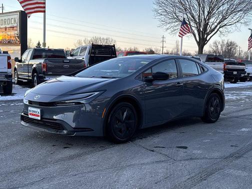 2025 Toyota Prius LE