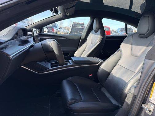 2022 Tesla Model S Dual Motor All-Wheel Drive