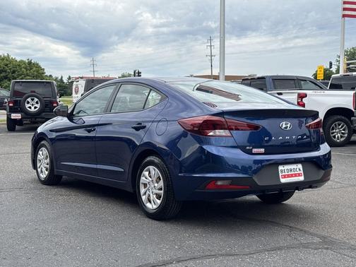 Lakeside Blue 2020 Hyundai ELANTRA SE