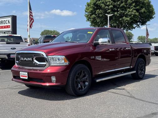 Delmonico Red Pearlcoat 2017 RAM 1500 Limited Crew Cab 4x4 5'7' Box