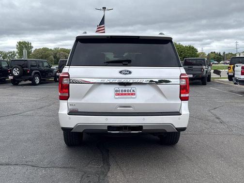 Oxford White 2018 Ford Expedition XLT