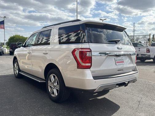 Oxford White 2018 Ford Expedition XLT