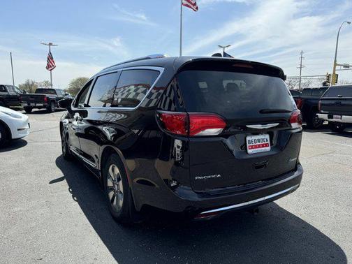 2018 Chrysler Pacifica Hybrid Limited