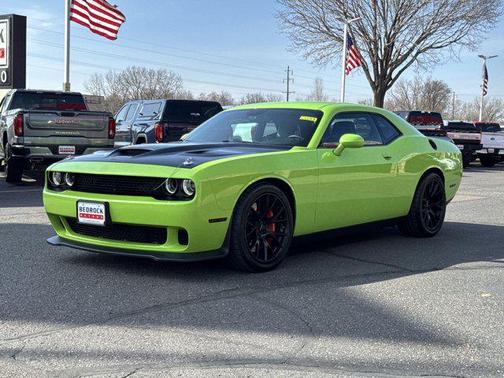 Sublime Pearl Coat 2015 Dodge Challenger SRT Hellcat