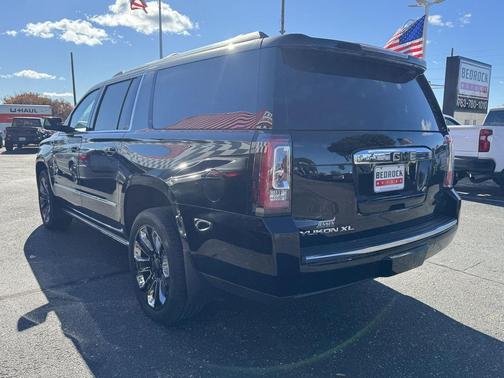 Onyx Black 2019 GMC Yukon XL Denali