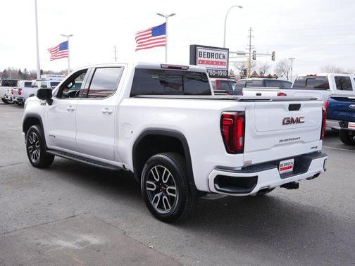 2022 GMC Sierra 1500 AT4