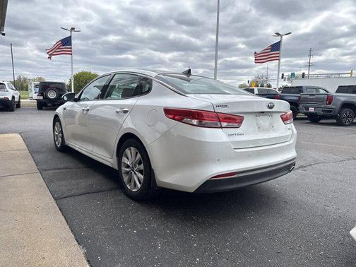 Snow White Pearl 2018 Kia Optima EX