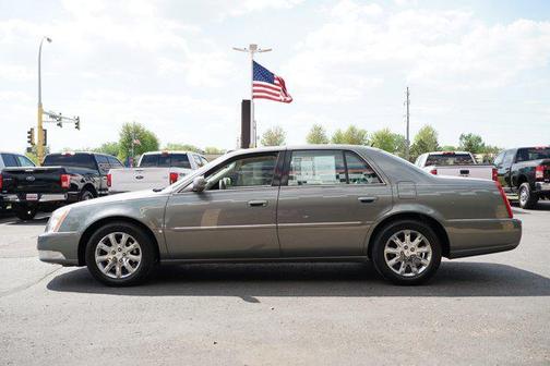 2008 Cadillac DTS Base
