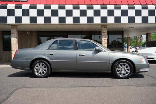 2008 Cadillac DTS Base
