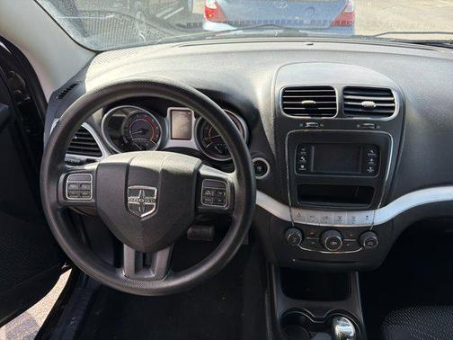 Pitch Black Clearcoat 2015 Dodge Journey SXT