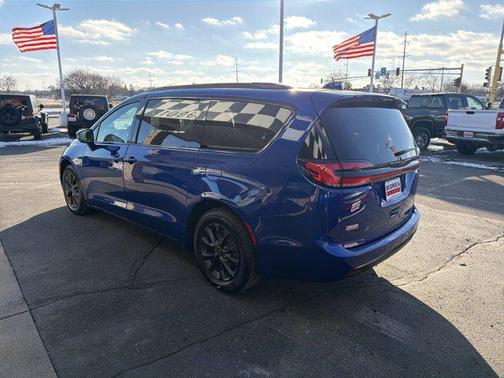 2021 Chrysler Pacifica Touring