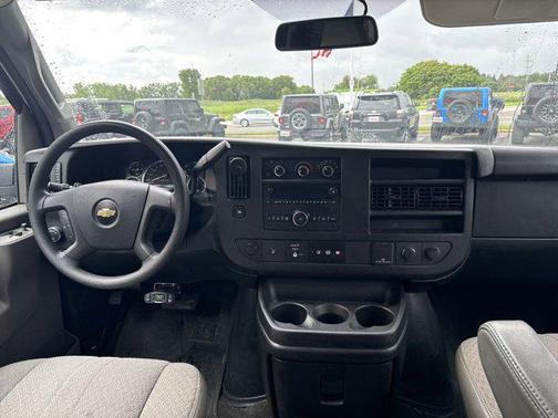 2017 Chevrolet Express 3500 LT