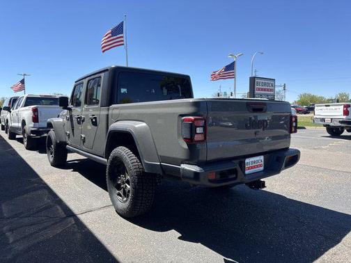Sting-Gray Clearcoat 2021 Jeep Gladiator Sport