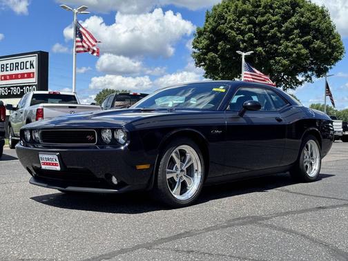 Blackberry Pearl 2012 Dodge Challenger R/T