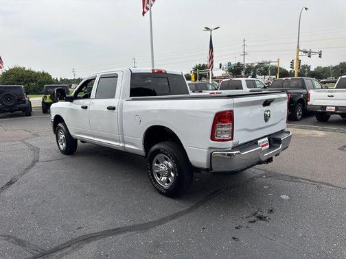 2024 RAM 2500 Tradesman Crew Cab 4x4 6'4' Box