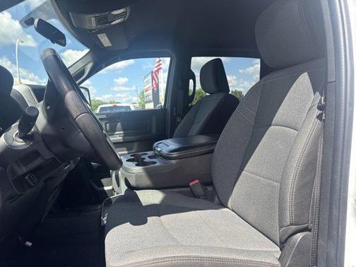 2024 RAM 2500 Tradesman Crew Cab 4x4 6'4' Box