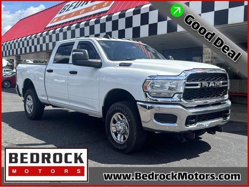 2024 RAM 2500 Tradesman Crew Cab 4x4 6'4' Box